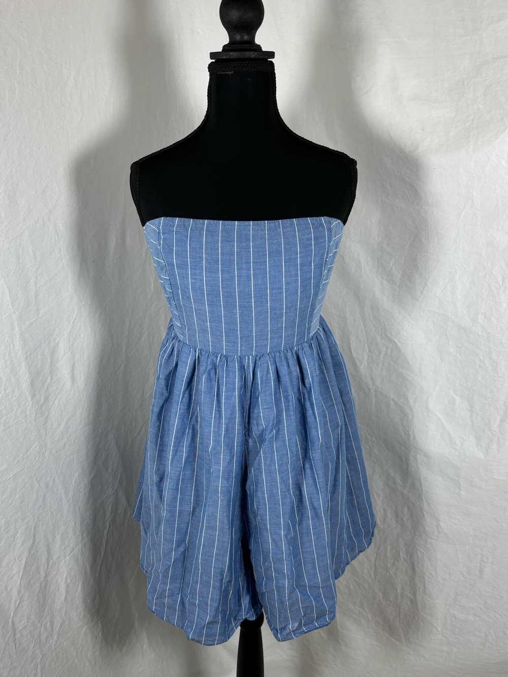 American Eagle Strapless Romper